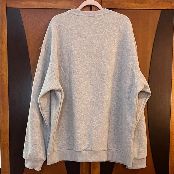 NWT Heather Gray Crewneck Sweatshirt - Picture 7 of 8